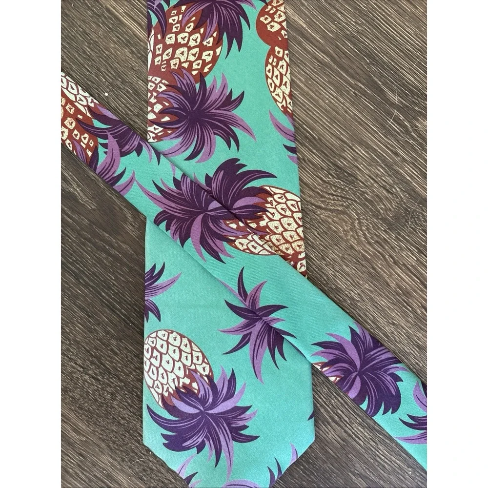 Vintage Chaps Ralph Lauren Pineapple Silk Tie Green FUN MINT Made In USA